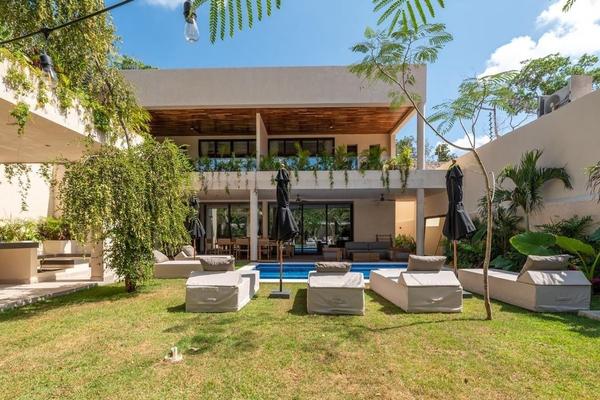 Foto de inmueble en Calle Itzamna, Col. Region 15 Kukulcan C.P. 77500, Tulum