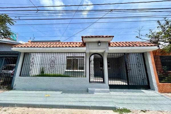 Foto de inmueble en C. Jardines de los Alhelíes, Col. Jardines Del Vergel C.P. 45180, Zapopan