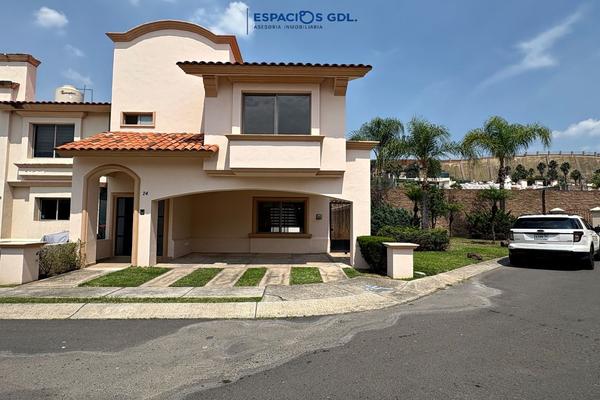 Foto de inmueble en Calle la Jolla, Col. Villa California C.P. 45645, Tlajomulco de Zúñiga