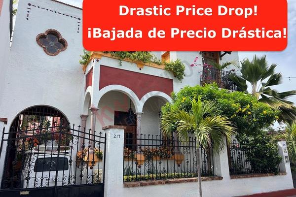 Foto de inmueble en CALLE MARIANO ESCOBEDO #217, Col. Centro C.P. 82000, Mazatlán