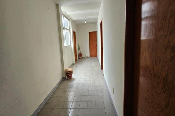 Foto de inmueble en Calle Miguel de Cervantes Saavedra #377, Col. Obrera Centro C.P. 44140, Guadalajara
