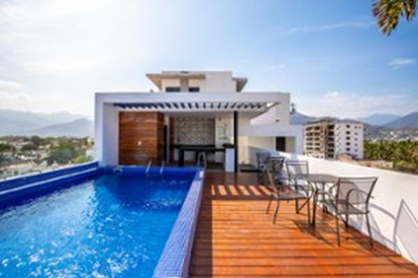 Foto de inmueble en Calle Niza #198, Col. Diaz Ordaz C.P. 48310, Puerto Vallarta