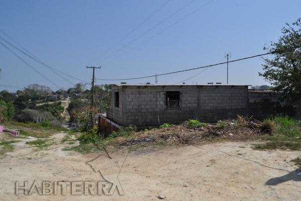 Foto de inmueble en CALLE NUEVO TUXPAN, COL. MIGUEL ALEMÁN, Col. Mexicana Miguel Alemán C.P. 92820, Tuxpan