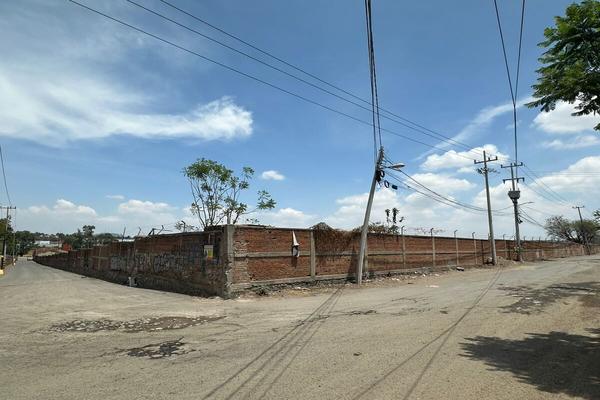 Foto de inmueble en Calle Orquídea, Col. San Jose El Verde Centro C.P. 45694, El Salto