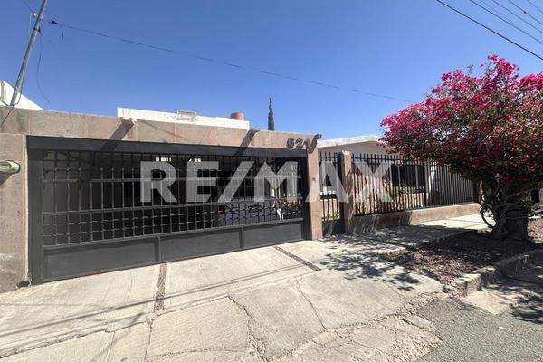 Foto de inmueble en Calle Oyamel, Col. Torreón Jardín C.P. 27200, Torreón