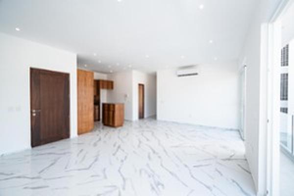Foto de inmueble en Calle Palm Springs #319, Col. Versalles C.P. 48310, Puerto Vallarta