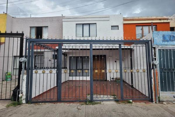 Foto de inmueble en Calle: Paseo De Los Alerces 2981 Colonia: Tabachines Municipio: Zapopan Estado: #2981, Col. Tabachines C.P. 45188, Zapopan