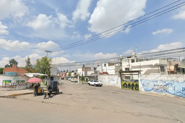 Foto de inmueble en CALLE PASEO DE TEPOZAN #1, Col. Los Reyes Acaquilpan Centro C.P. 56400, La Paz