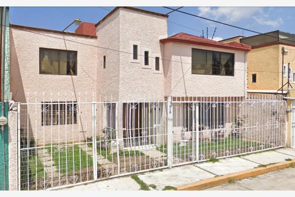 Foto de inmueble en Calle Primero de Mayo 416, Delegación Capultitlán, Toluca de Lerdo, Estado de Mé #416, Col. Capultitlán Centro C.P. 50260, Toluca