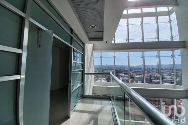 Foto de inmueble en Calle Privada Ignacio Zaragoza 16 #73, Col. El Carrizal C.P. 76030, Querétaro