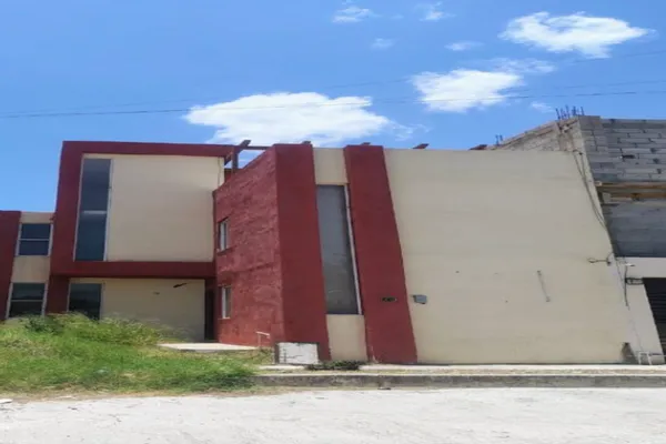 Foto de inmueble en CALLE PRIVADA SIERRA PLATINO #NOEXT 1705, Col. Vergel de la Sierra C.P. 87078, Victoria