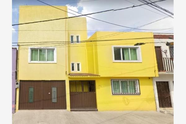 Foto de inmueble en Calle Procuraduría Gral. de Justicia #368, Col. Federal C.P. 15700, Venustiano Carranza