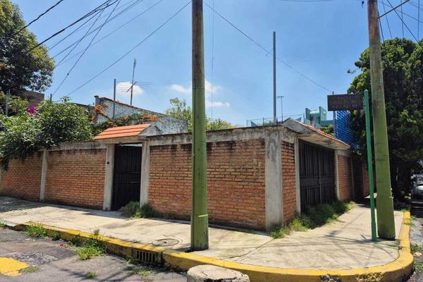 Foto de inmueble en CL. RINCON DE LA LAGUNA, Col. Bosque Residencial del Sur C.P. 16010, Xochimilco