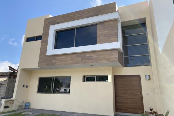Foto de inmueble en Calle Rio Blanco #1900, Col. Bosques del Centinela III C.P. 45187, Zapopan