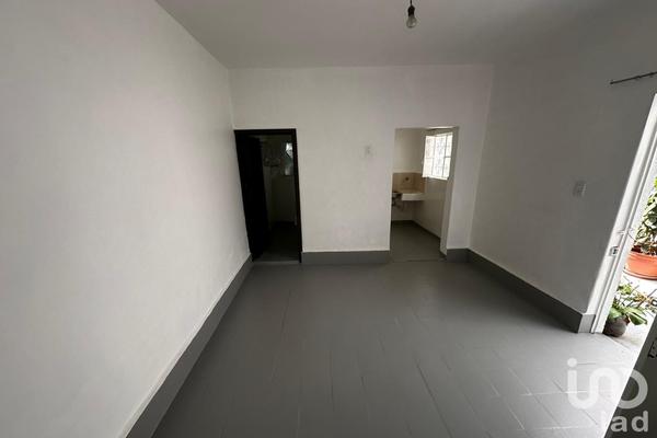 Foto de inmueble en CALLE ROLANDO GARROS #213, Col. Ampliación Aviación Civil C.P. 15750, Venustiano Carranza