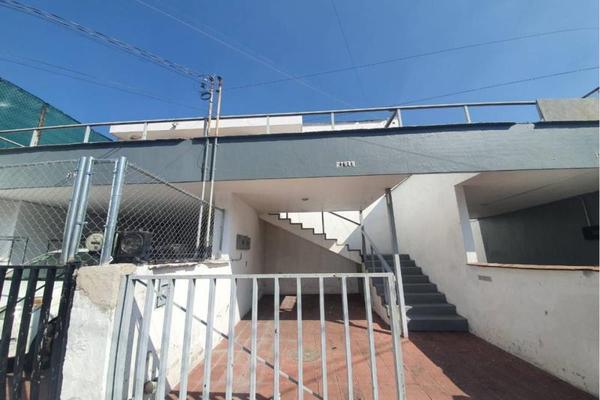 Foto de inmueble en Calle: satelite 2794 Colonia: Jardines Del Bosque Municipio: Guadalajara Estado: #CALLE: SATELITE 2794, Col. Jardines del Bosque Norte C.P. 44520, Guadalajara