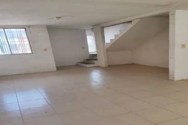 Foto de inmueble en Calle Simón Bolívar #25, Col. Luis Donaldo Colosio C.P. 39713, Acapulco de Juárez