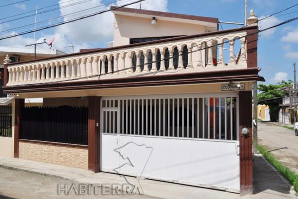 Foto de inmueble en CALLE SOTO LA MARINA ESQ. ISLA MUJERES COL. LA TRO, Col. Tropicana C.P. 92870, Tuxpan
