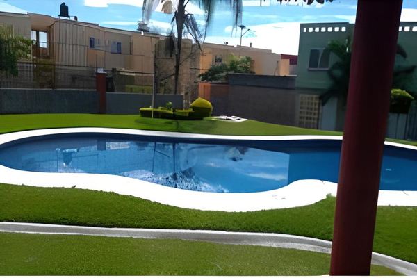 Foto de inmueble en Calle Tecomán, Col. Pueblo Viejo C.P. 62588, Temixco