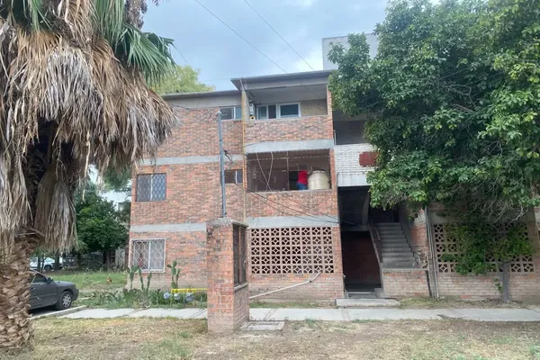 Foto de inmueble en calle Toledo #612 B, Col. Ampliación la Rosita C.P. 27258, Torreón