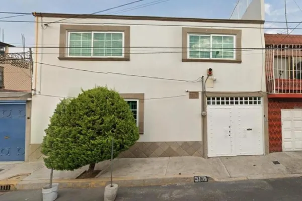 Foto de inmueble en CALLE TROJES #100, Col. Minerva C.P. 09810, Iztapalapa