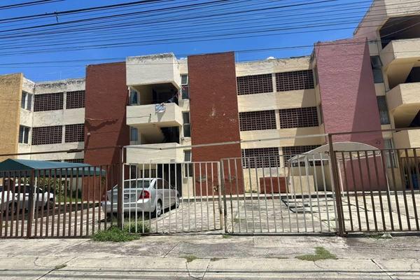 Foto de inmueble en Calle: Vía Láctea 4252 Int. 202 Colonia: Arboledas 1a Secc Municipio: Zapopan #4252, Col. Arboledas 1a Secc C.P. 45070, Zapopan