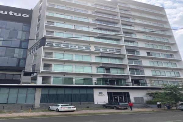 Foto de inmueble en Calle Victoriano Salado Álvarez #12, Col. Arcos Vallarta C.P. 44130, Guadalajara