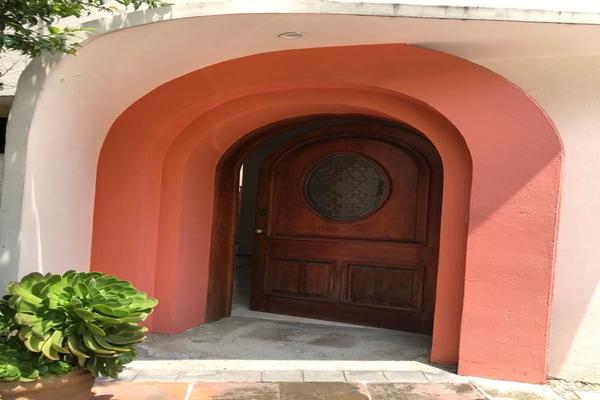 Foto de inmueble en C. Villa Popolo, Col. Paseo de las Palmas C.P. 52787, Huixquilucan