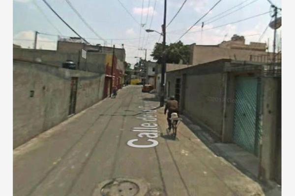 Foto de inmueble en Callejón de la cruz #8, Col. Santa Bárbara C.P. 09000, Iztapalapa