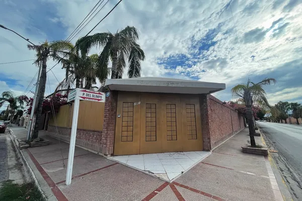 Foto de inmueble en Callejón de los sacramentos #221, Col. Residencial Campestre la Rosita C.P. 27250, Torreón