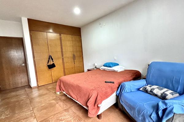 Foto de inmueble en Callejon del Iris, Col. Arboleda Bosques de Santa Anita C.P. 45645, Tlajomulco de Zúñiga