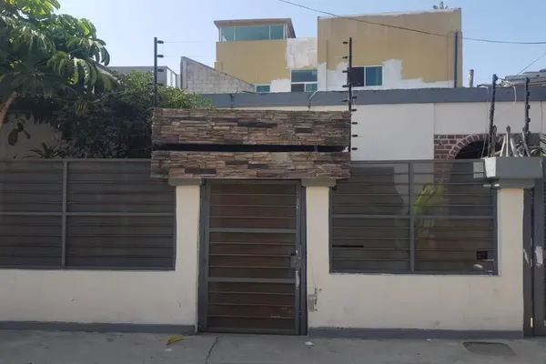 Foto de inmueble en Cjon Flores Magon #7857, Col. Zona Centro C.P. 22000, Tijuana