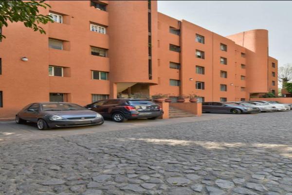 Foto de inmueble en Calzada Ailes, Col. Calacoaya Residencial C.P. 52996, Atizapán de Zaragoza