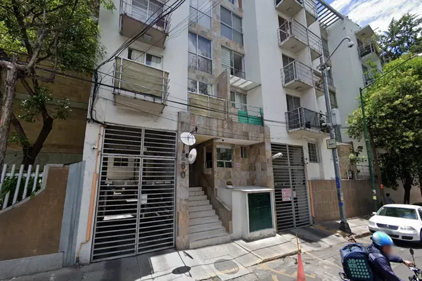 Foto de inmueble en CALZ. AZCAPOTZALCO LA VILLA #260, Col. San Marcos C.P. 02020, Azcapotzalco