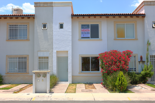 Foto de inmueble en Calzada de Belen, Col. Los Huertos C.P. 76147, Querétaro