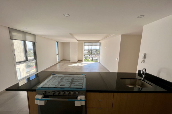 Foto de inmueble en Calzada de los Laureles, Col. Ciudad Granja C.P. 45010, Zapopan