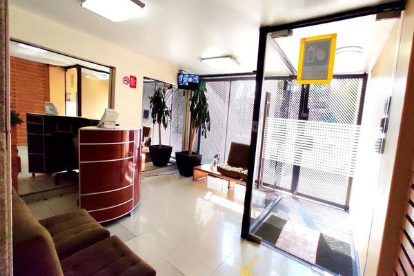 Foto de inmueble en Calzada de Tlalpan, Col. El Centinela C.P. 04450, Coyoacán