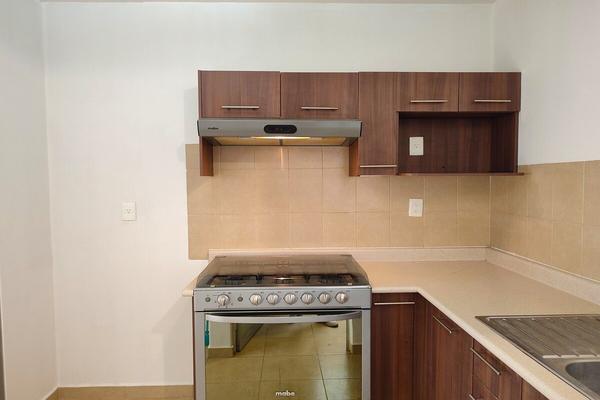Foto de inmueble en CALZADA DEL HUESO, Col. Granjas Coapa C.P. 14330, Tlalpan