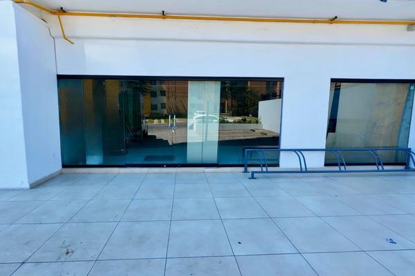 Foto de inmueble en Calz. Federalismo, Col. La Palmita C.P. 45180, Zapopan