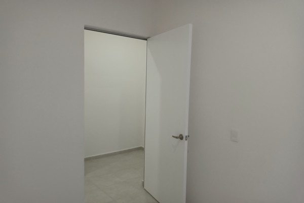 Foto de inmueble en CALZADA IGNACIO ZARAGOZA, Col. Ampliación Aviación Civil C.P. 15750, Venustiano Carranza