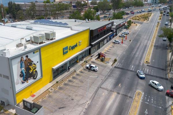 Foto de inmueble en Calz Juan Pablo II, Col. San José Río Verde 2a. Sección C.P. 44720, Guadalajara