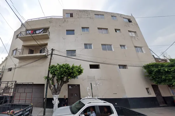 Foto de inmueble en CALZ LEANDRO VALLE #501, Col. Miraval C.P. 62270, Cuernavaca