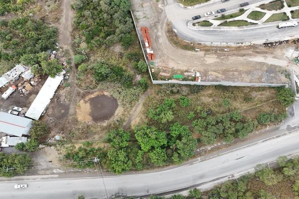 Foto de inmueble en Camino a Dulces Nombres, Col. Huinalá C.P. 66640, Apodaca