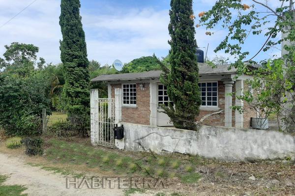 Foto de inmueble en CAMINO A JUANA MOZA, Col. Isla de Juana Moza C.P. 92770, Tuxpan