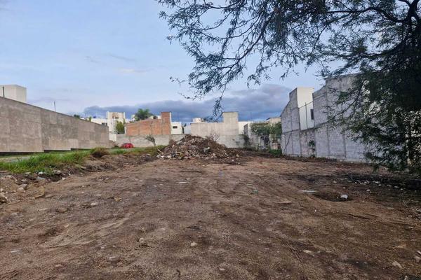 Foto de inmueble en Camino a los Olvera, Col. Los Olvera C.P. 76904, Corregidora