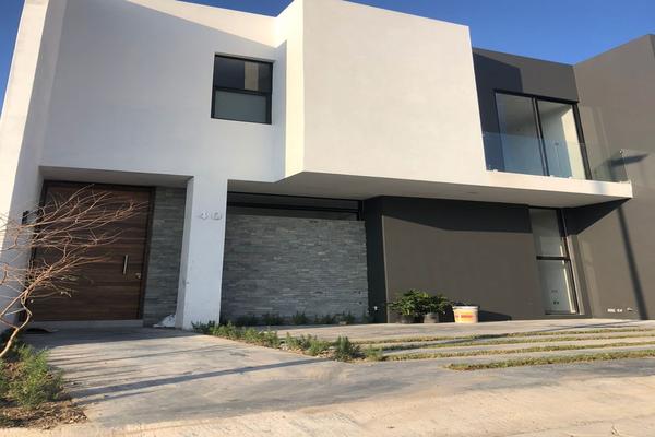 Foto de inmueble en Camino Real a Colima, Col. Adamar C.P. 45646, Tlajomulco de Zúñiga