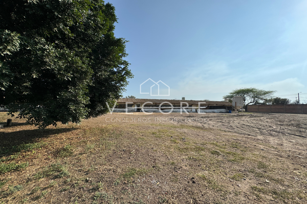 Foto de inmueble en Camino Viejo a Los Laureles, Col. Los Ciruelos C.P. 45679, Tlajomulco de Zúñiga