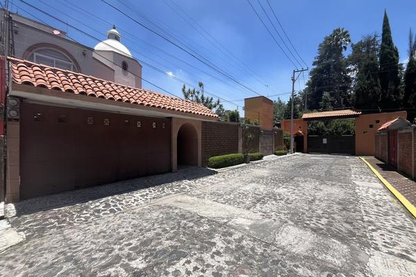 Foto de inmueble en Camino Viejo a Nativitas, Col. San Lorenzo Atemoaya C.P. 16400, Xochimilco