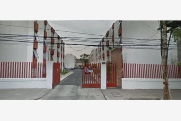 Foto de inmueble en Campesinos #119, Col. Granjas Esmeralda C.P. 09810, Iztapalapa