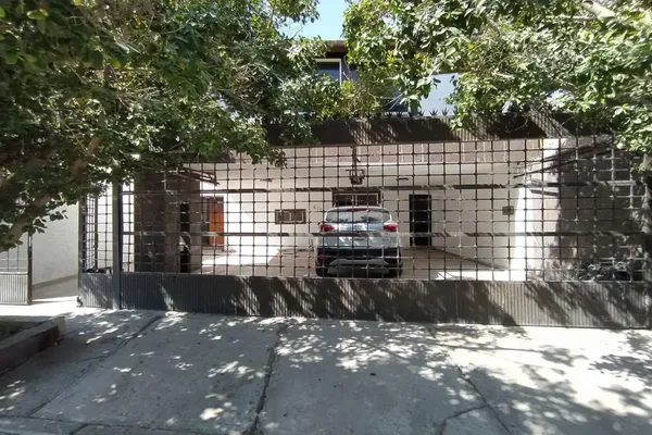 Foto de inmueble en canarias #675, Col. Ampliación la Rosita C.P. 27258, Torreón